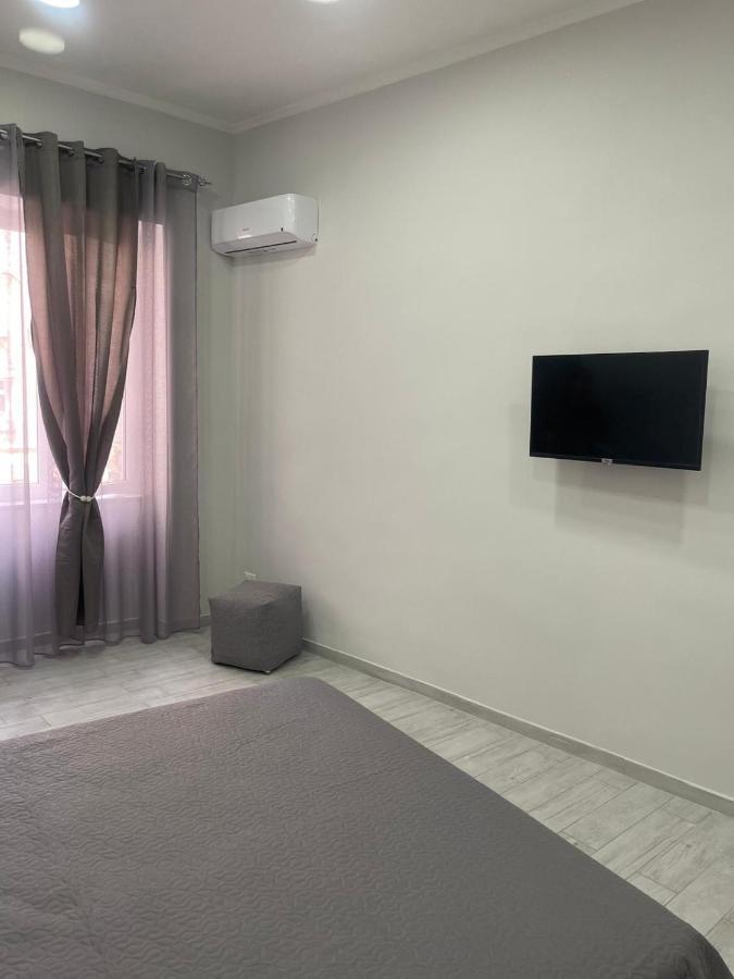 House Aleanto Apartment